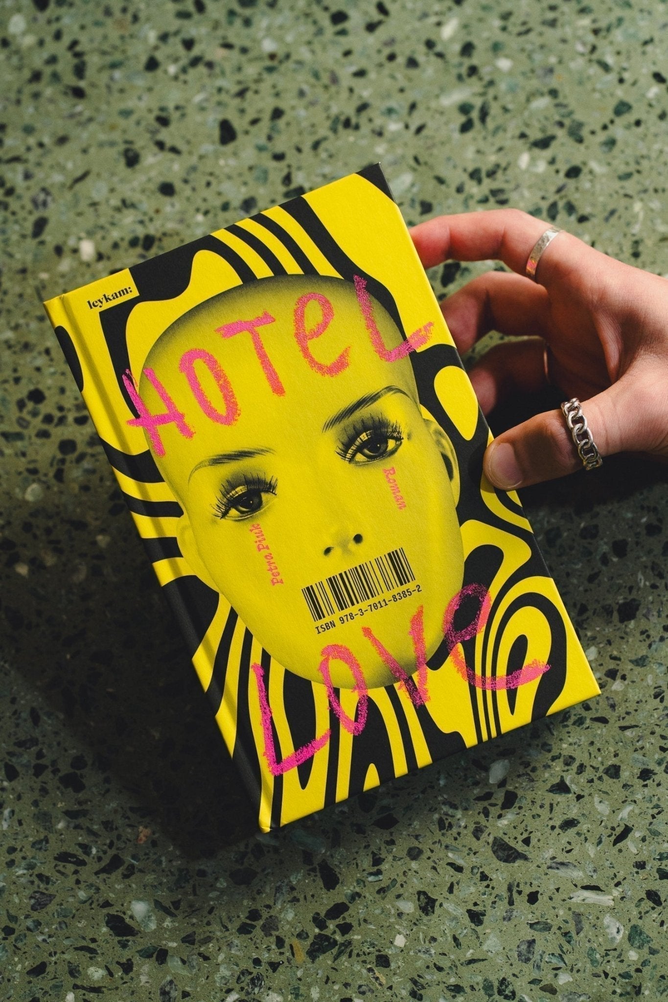 Petra Piuk „Hotel Love“ Leykam Buchverlag Wien – diesellerie.com